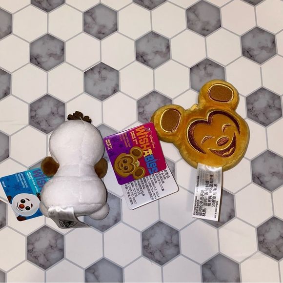 Disney Parks Wishables Bundle - 2 Pieces - Picture 4 of 4